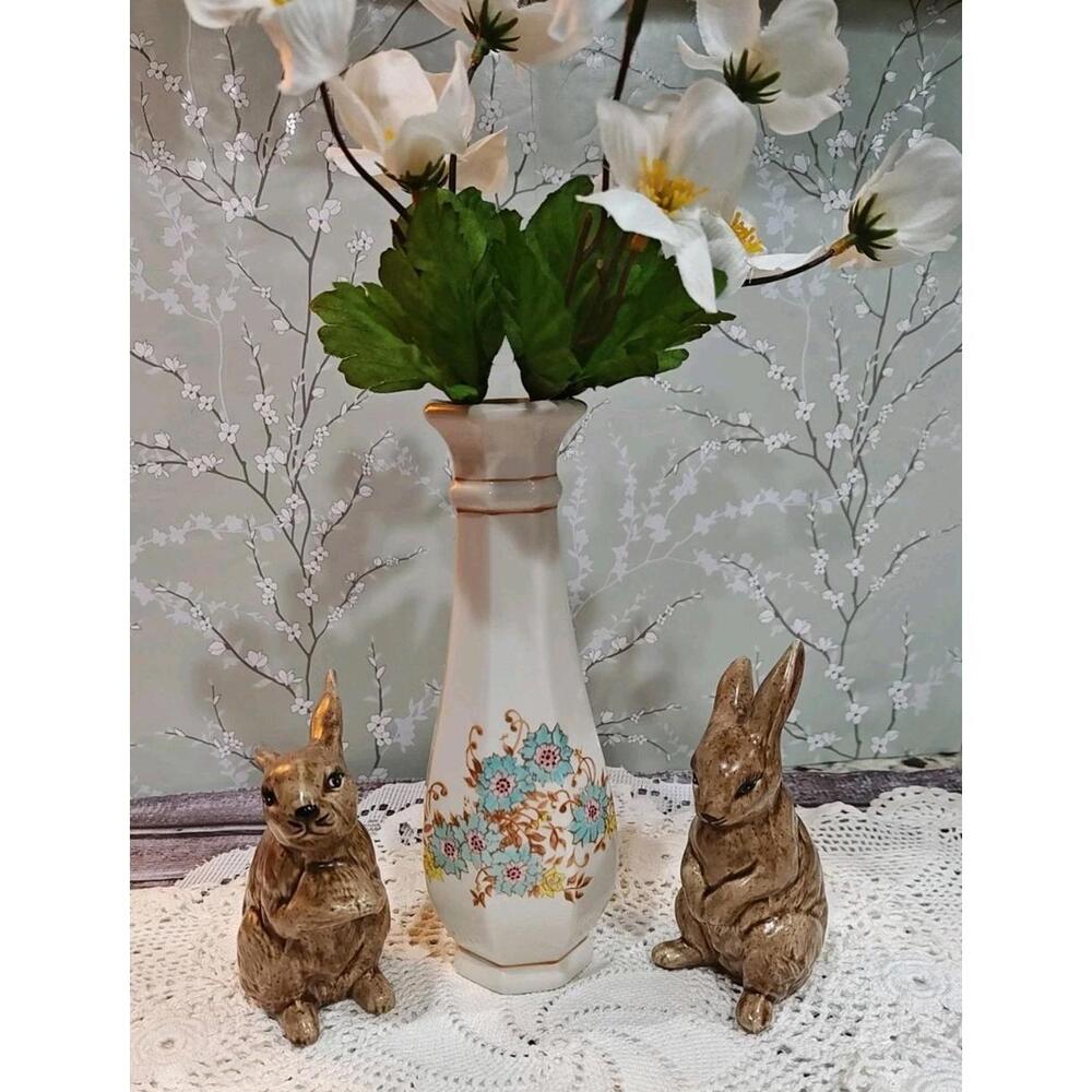 Spring Easter Farm Vignette Vintage 2 Ceramic Rabbit Bunnies & FTD 1983 Vase Set